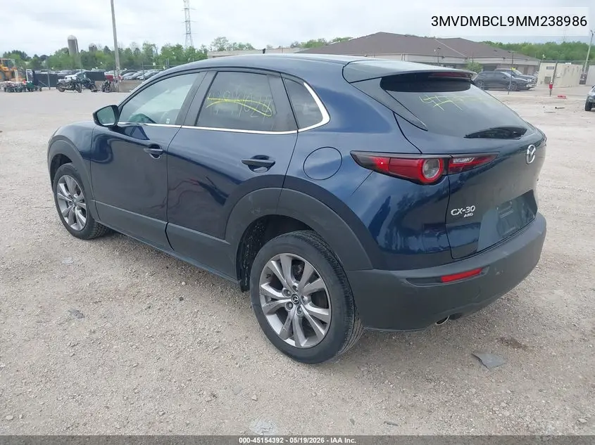 Photo 4 of vehicle VIN 3MVDMBCL9MM238986