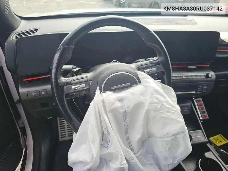 Photo 6 of vehicle VIN KM8HA3A30RU037142